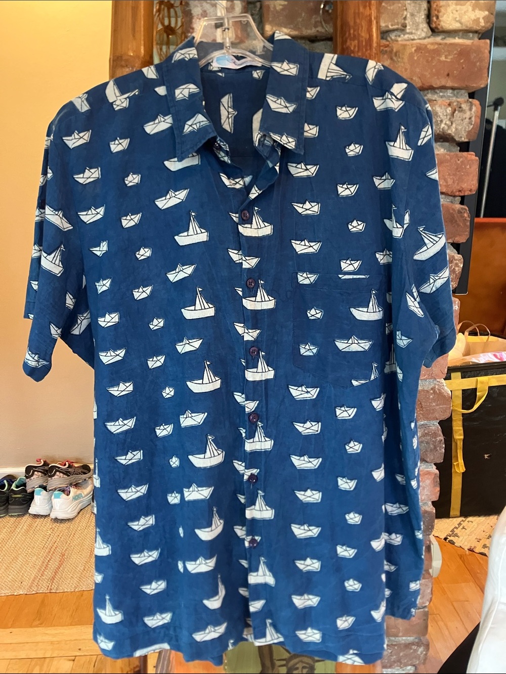 Turquoise Handcrafted Navy Short-Sleeve Button-Down Shirt with White Boat Print
